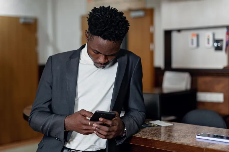When the Comments Win: How Everyday Twitter Users Are Outmaneuvering Corporate PR Teams